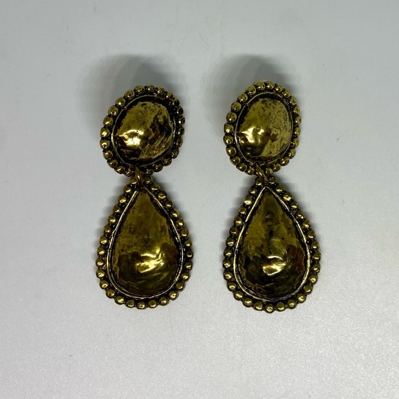 Edouard Rambaud Clip-on Earrings Aged Brass/Gold Tone Hammered Texture Metal MCM - Picture 5 of 13